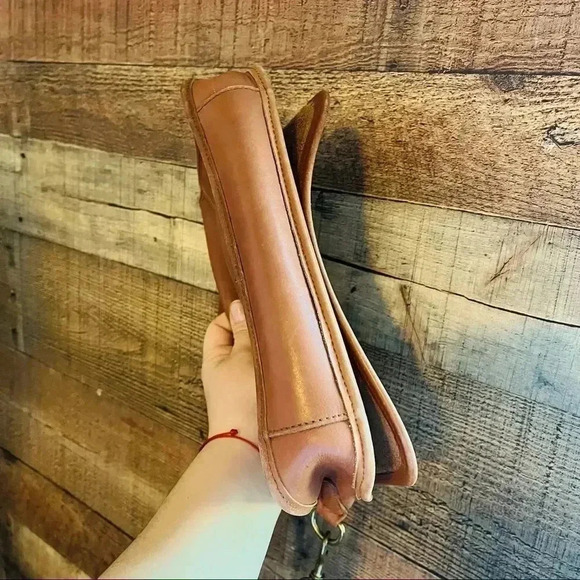 Vintage Hunter Club Genuine Leather Purse - Picture 5 of 10